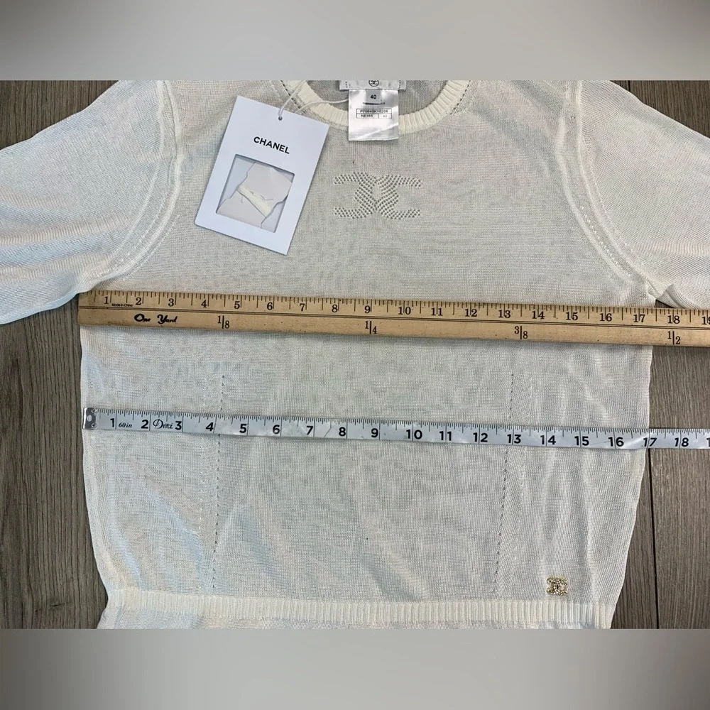 CHANEL Vintage White cc Logo Knit Blouse Top Size 40 EU NWT‎